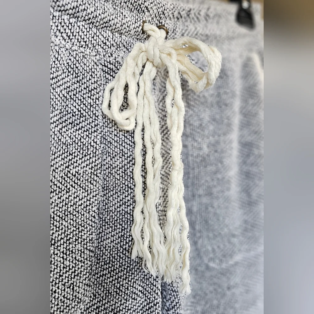 Faherty Women's Seabrook Jogger Pants - Picture 5 of 6